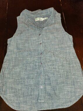 Sleeveless "denim" shirt